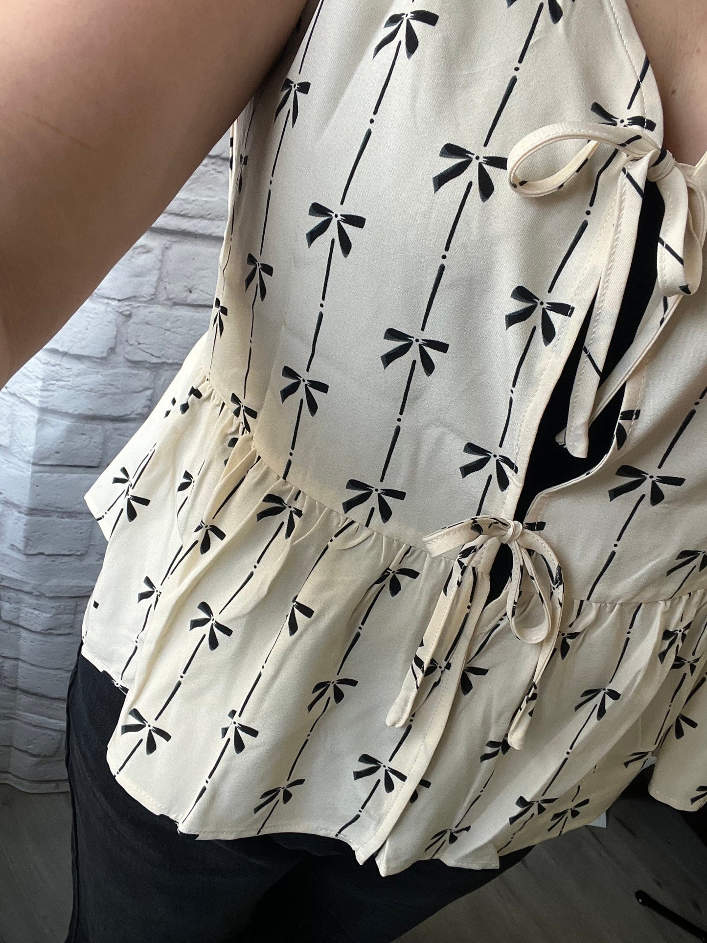 tank top - bow pattern - tie front