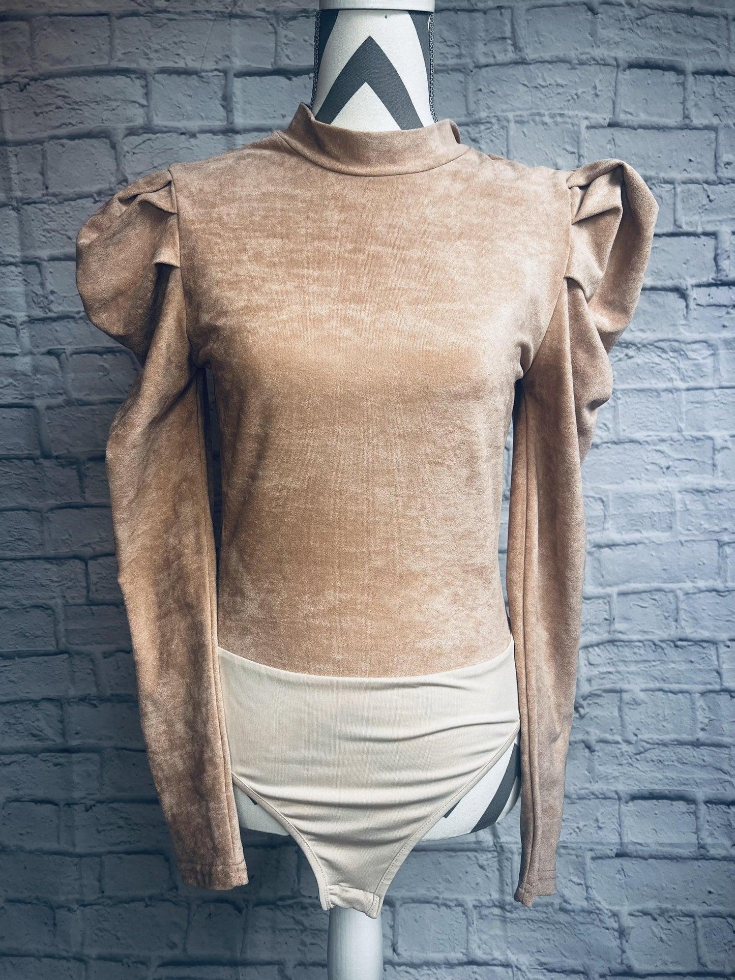 Brown Puff Sleeve Suede Bodysuit - The Vintage Turquoise - Western Fashion - Women's Fashion