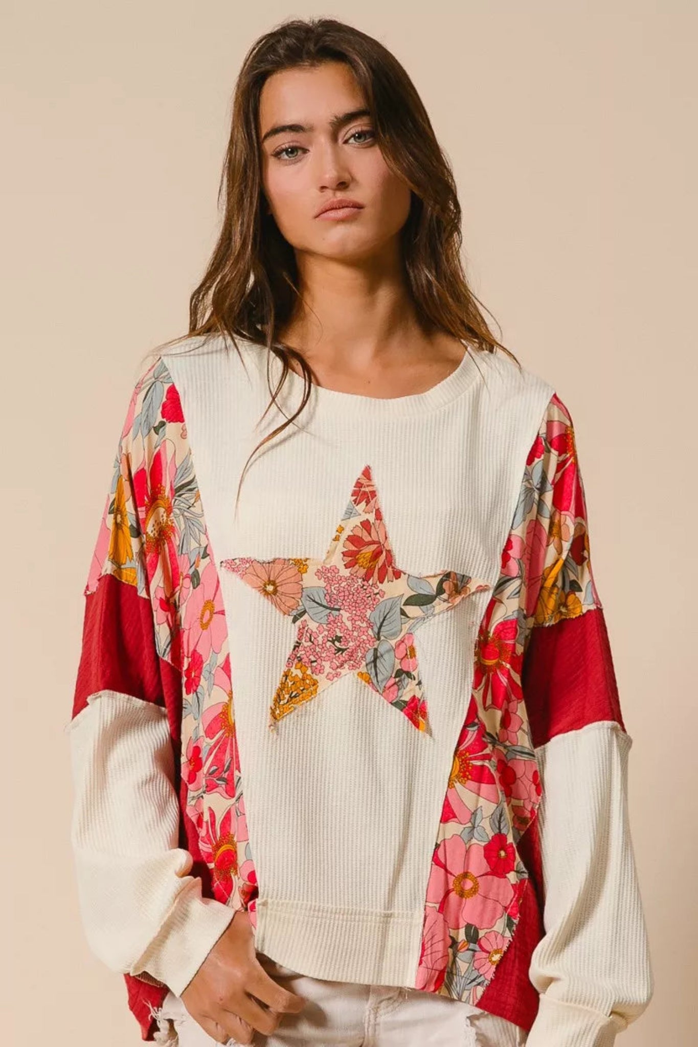 BiBi floral mixed print star patch oversized ribbed knit pullover with contrast sleeves