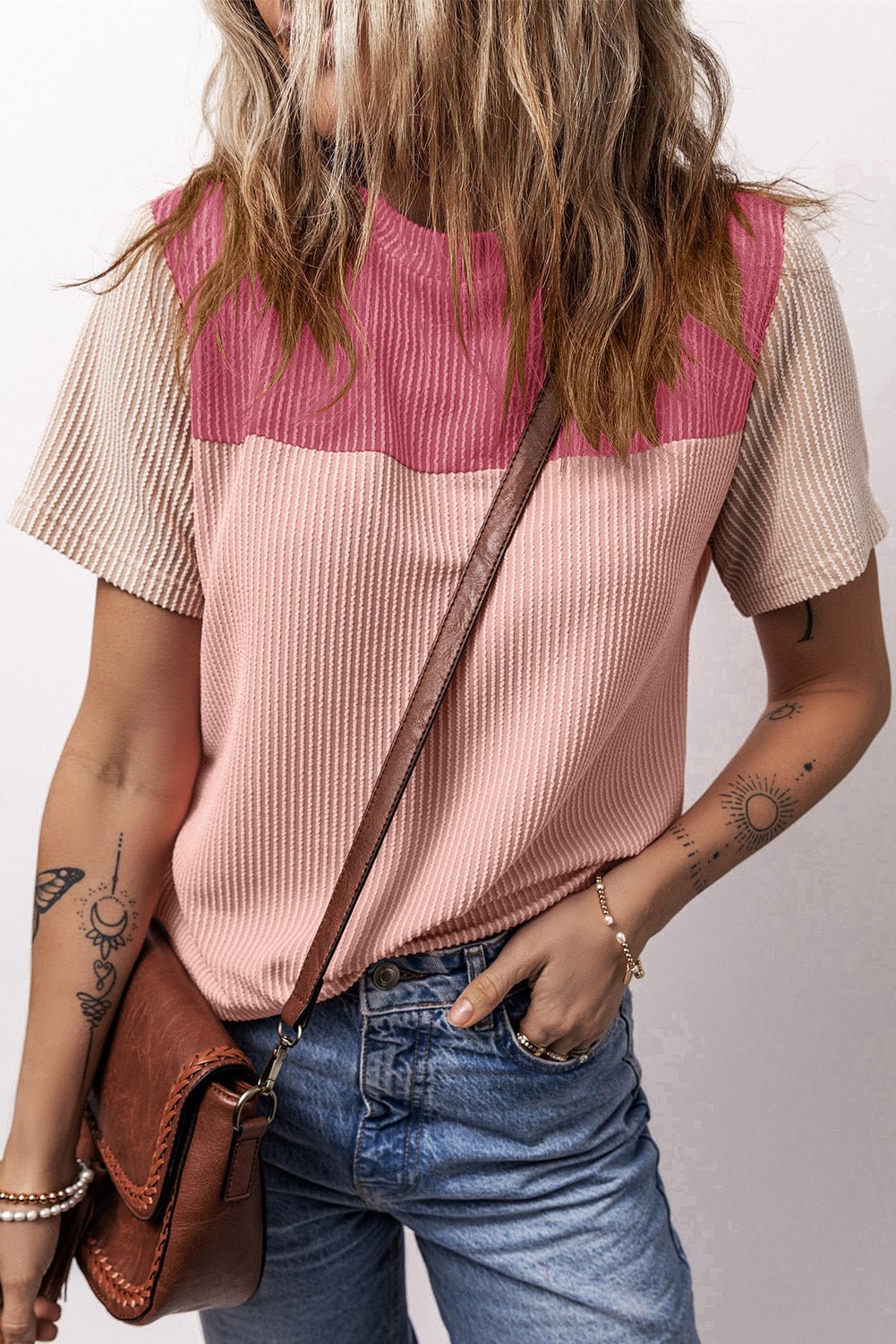 Color Block Round Neck Short Sleeve T-Shirt - Pink - The Vintage Turquoise - Western Fashion - Women's Clothing